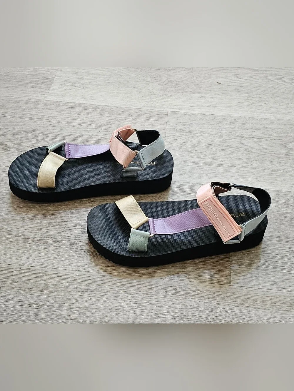 BCBGeneration women’s sandals